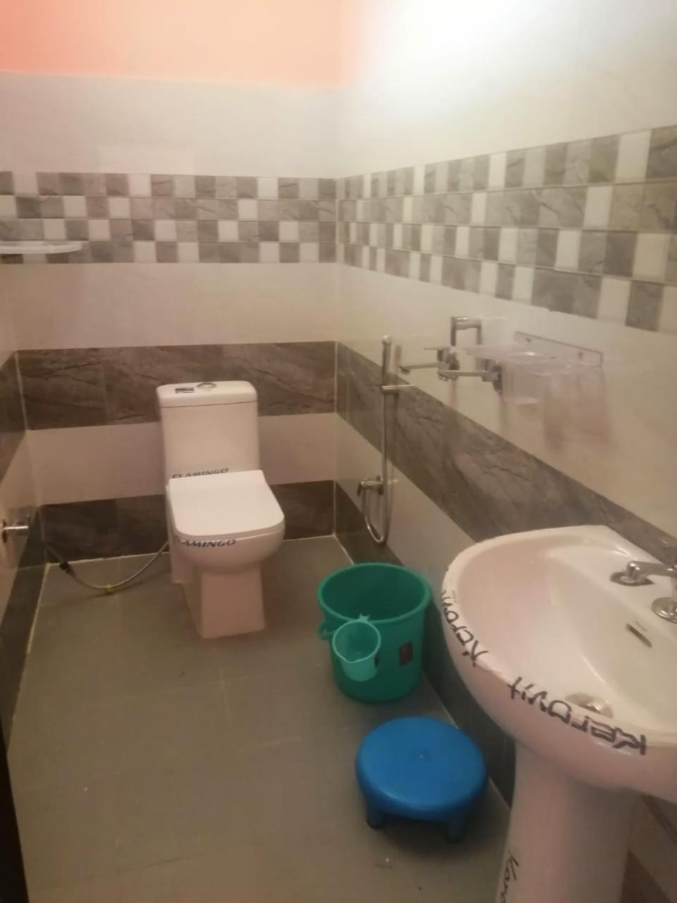 Prince Homestay & Restaurant Rudraprayāg Eksteriør billede