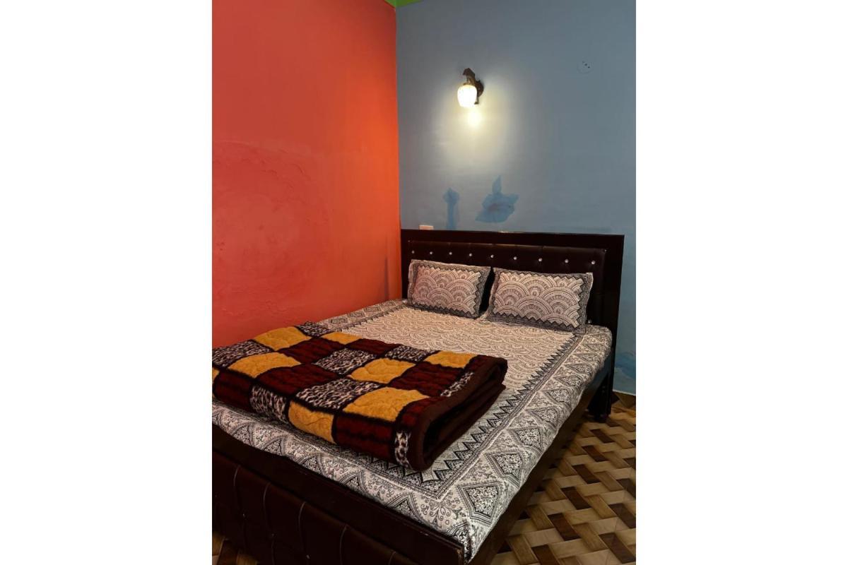 Prince Homestay & Restaurant Rudraprayāg Eksteriør billede