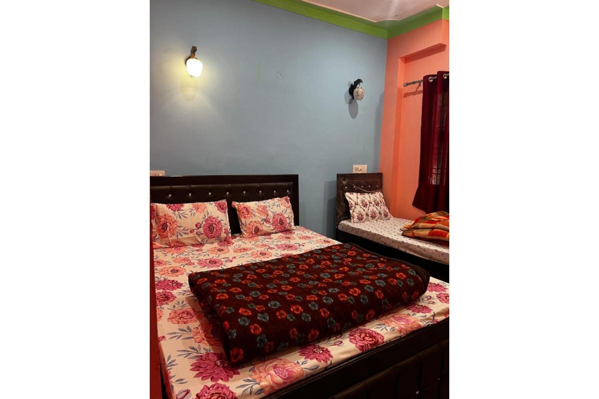 Prince Homestay & Restaurant Rudraprayāg Eksteriør billede